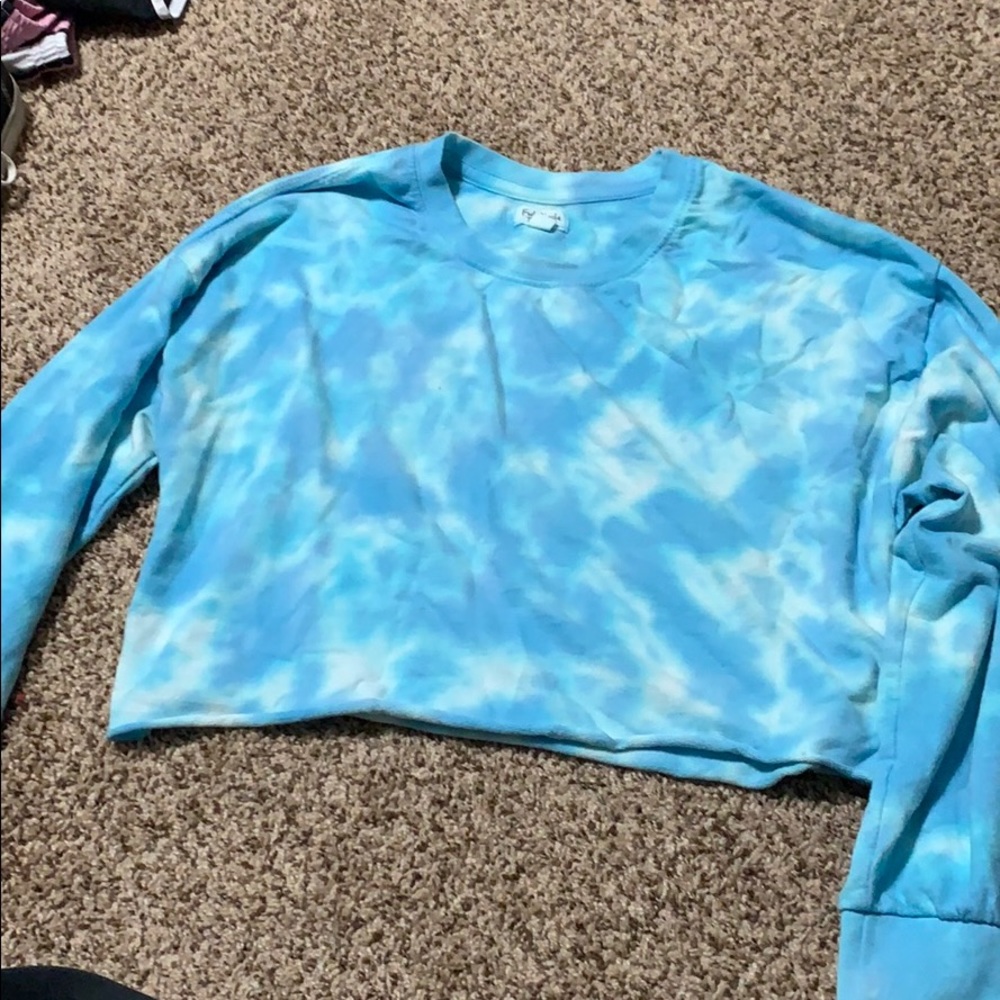 Cropped long sleeve